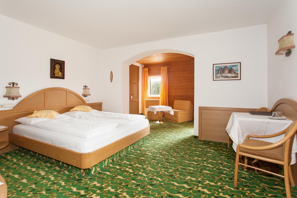 Hotel Lichtenstern 소프라볼차노 객실 사진